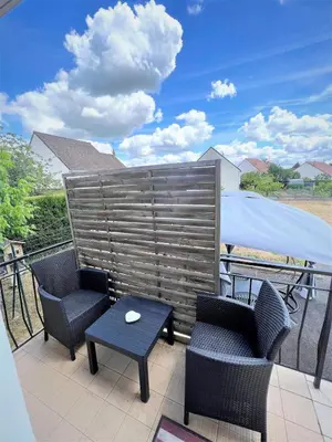 Balcon ou terrasse dans l'établissement Les mésanges, 10m Zoo de Beauval, climatisation