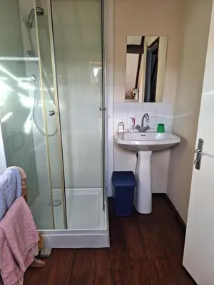 Salle de bains dans l'établissement Boumelle Gites