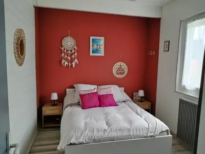 Un ou plusieurs lits dans un hébergement de l'établissement Maison proche circuit 24H