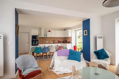 Cuisine ou kitchenette dans l'établissement Maison cosy proche du Mans avec jardin et BBQ - l'instant clef