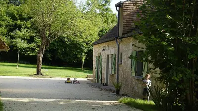 Animal ou animaux domestique(s) séjournant avec des clients dans l'établissement L'Allée - Maison d'hôtes - Charme - Digital detox