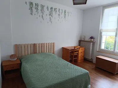 Un ou plusieurs lits dans un hébergement de l'établissement Chambre d'hôte au Mans pour 24H Autos Motos ou autre évènement
