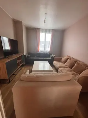 Télévision ou salle de divertissement dans l'établissement Maison cosy proche gare SNCF 2 chambres