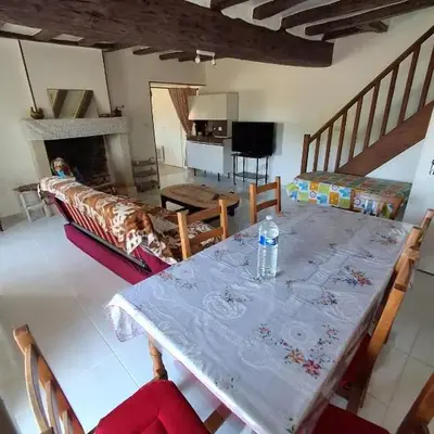 Maison conviviale avec jardin à Raslay