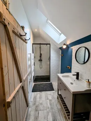 Salle de bains dans l'établissement Au fil de la Cisse