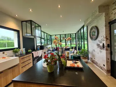 Cuisine ou kitchenette dans l'établissement Chez Charly