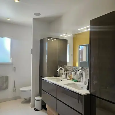 Salle de bains dans l'établissement Villa de prestige Loire Valley