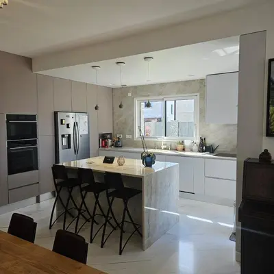 Cuisine ou kitchenette dans l'établissement Villa de prestige Loire Valley