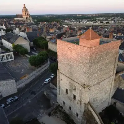 Le Donjon Beauvoir - appartement insolite au centre de Blois
