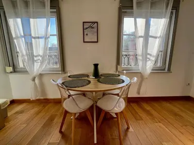 Plan de l'établissement Appartement T2 Lumineux centre ville d'Amboise avec vue sur le Château Royal