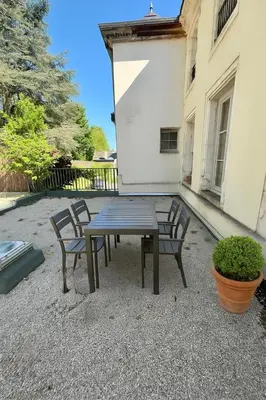 Terrasse ou espace extérieur de l'établissement Appartement T2 Lumineux centre ville d'Amboise avec vue sur le Château Royal