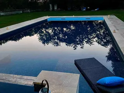 Piscine de l'établissement Séjour ressourçant en Berry proche Zoo de Beauval - FR-1-591-732 ou située à proximité