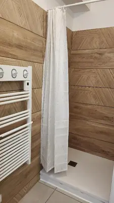 Salle de bains dans l'établissement La Clef des Remparts
