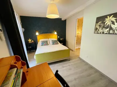 Un ou plusieurs lits dans un hébergement de l'établissement Charmant gîte à Langeais avec terrasse et wifi inclus pour 4 personnes - FR-1-381-616