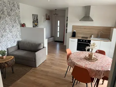 Cuisine ou kitchenette dans l'établissement Maison de campagne proche 24h