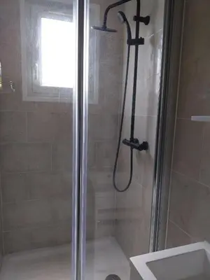 Salle de bains dans l'établissement L olivier