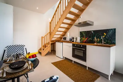Cuisine ou kitchenette dans l'établissement Le Secret De Zoé - Terrasse - Parking