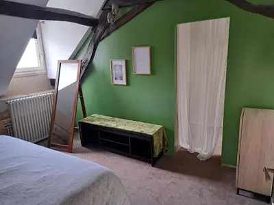 Un ou plusieurs lits dans un hébergement de l'établissement maison 3 chambres 24h le mans