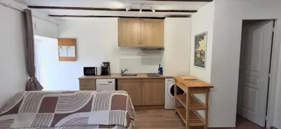 Cuisine ou kitchenette dans l'établissement Le chant des bois - à 5 min du Château de Chenonceau