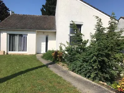 Jardin de l'établissement Location MAISON LE MANS