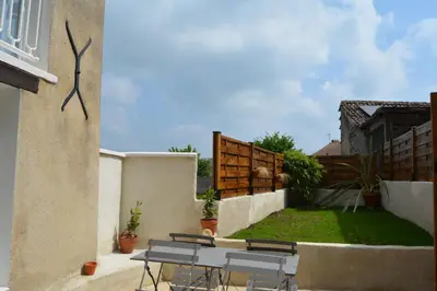 Jardin de l'établissement Le petit coin caché