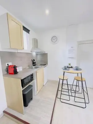Cuisine ou kitchenette dans l'établissement Bascule Rive Gauche - WiFi - 2 Guests