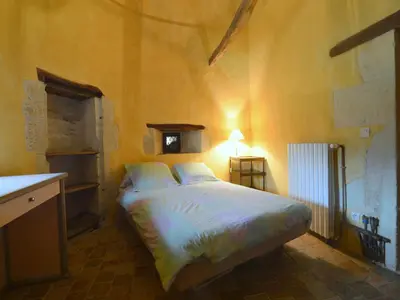 Un ou plusieurs lits dans un hébergement de l'établissement Holiday Home in Thurageau with Private Pool