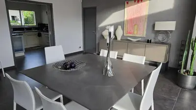 Cuisine ou kitchenette dans l'établissement Villa Bastilaure