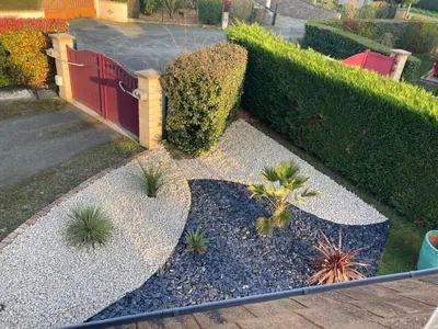 Jardin de l'établissement Brigitte Olivier