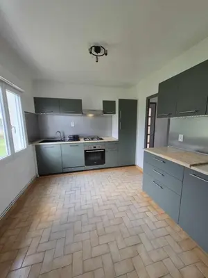 Cuisine ou kitchenette dans l'établissement À la campagne