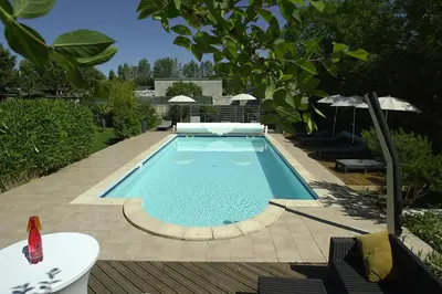 Piscine de l'établissement Gîtes La Vigenna ou située à proximité
