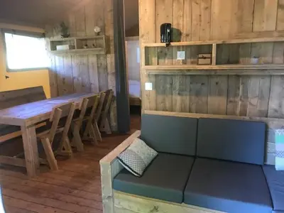 Cuisine ou kitchenette dans l'établissement Domaine La Roche Bellin