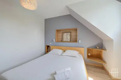 Plan de l'établissement L'Érudit - Maison avec jardin - 9 V - Parking