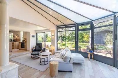 Coin salon dans l'établissement La Sambine - Spacious and Elegant House