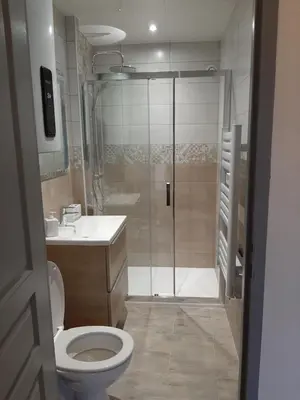 Salle de bains dans l'établissement Gîte de campagne 4 ou 5 personnes
