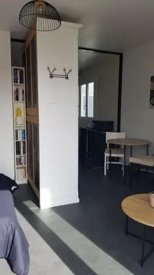 Coin salon dans l'établissement Appartement lumineux avec jardin à Amboise