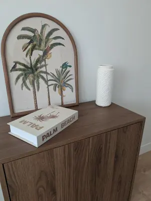 Bibliothèque dans l'appartement