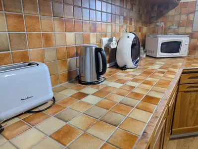 Cuisine ou kitchenette dans l'établissement GITE cosy et tout équipé - 5 min du zoo et proche des châteaux