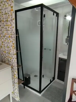 Salle de bains dans l'établissement P'tite Maison
