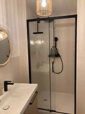 Salle de bains dans l'établissement Le grand nid charmant