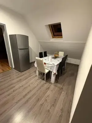 Cuisine ou kitchenette dans l'établissement Appartement confortable avec piscine à Cour-Cheverny