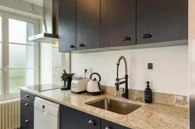 Cuisine ou kitchenette dans l'établissement - L'instant Loire - Vue sur la Loire