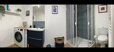 Salle de bains dans l'établissement maison 6 personnes 15 min du circuit