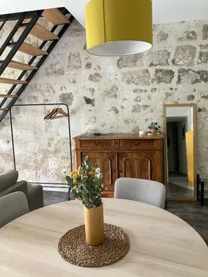 Coin salon dans l'établissement Saumur Loire chambres et gite