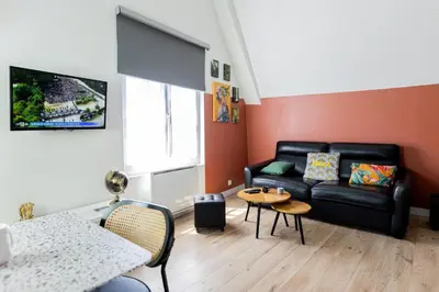 Coin salon dans l'établissement Mirabeau Sous Les Toits - Tours