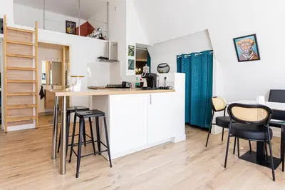 Cuisine ou kitchenette dans l'établissement Mirabeau Sous Les Toits - Tours