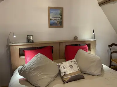 Un ou plusieurs lits dans un hébergement de l'établissement Superbe Gîte Éco-rénové au Calme, Proche Châteaux - FR-1-381-622