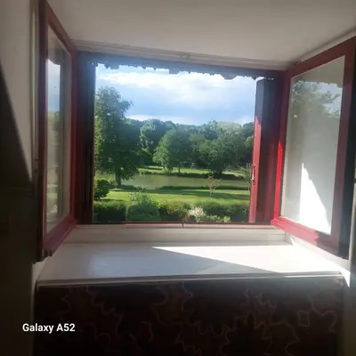 Jardin de l'établissement Maison rustique à la campagne