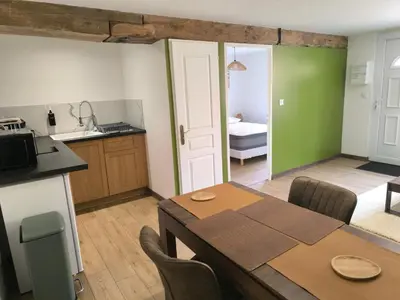 Cuisine ou kitchenette dans l'établissement Gites les Bon' aparte gite 2