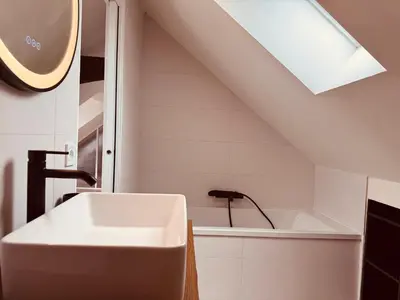 Plan de l'établissement Maison lumineuse 2 chambres proche circuit
